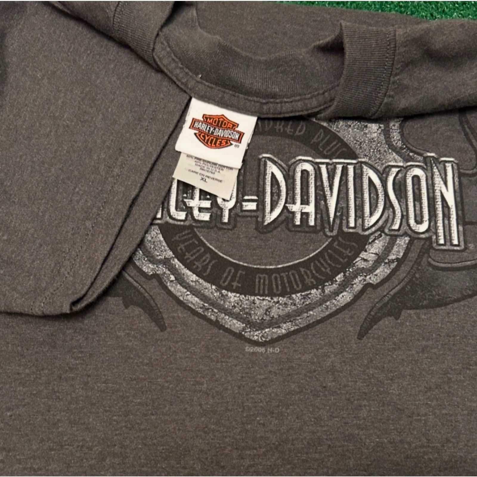 Harley Davidson VINTAGE Harley-Davidson T-Shirt Mens XL Gray 2006 Y2K Biker Grunge 90s Logo Fairbanks Alaska Size US XL / EU 56 / 4 - 3 Thumbnail