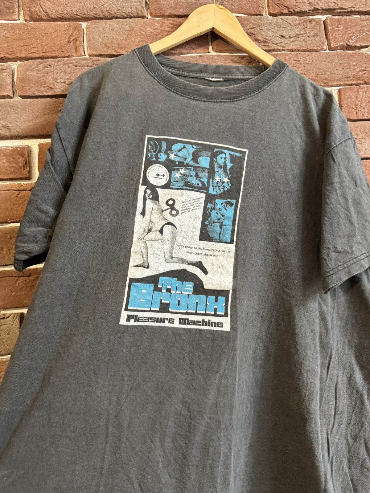 Band Tees VINTAGE 00s The Bronx Pleasure Machine Punk Rock Band Tee Size US XL / EU 56 / 4 - 5 Thumbnail