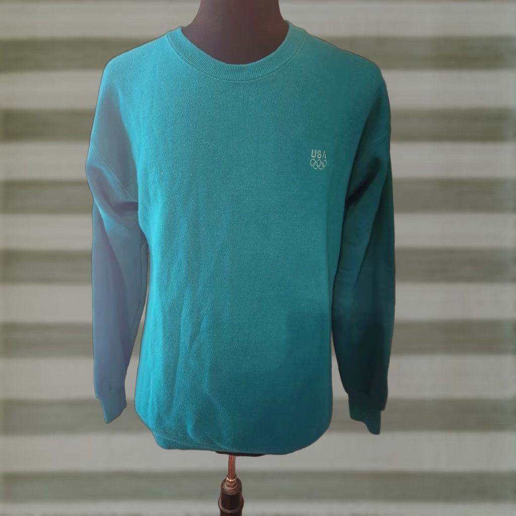 JCPenney VINTAGE J.C. Penney Team USA Teal Embroidered Sweatshirt Sweatshirt Large Tall Mens 90s Pullover Crew Neck Blue Cotton Polyester Embroidered Size US L / EU 52-54 / 3 - 1 Thumbnail