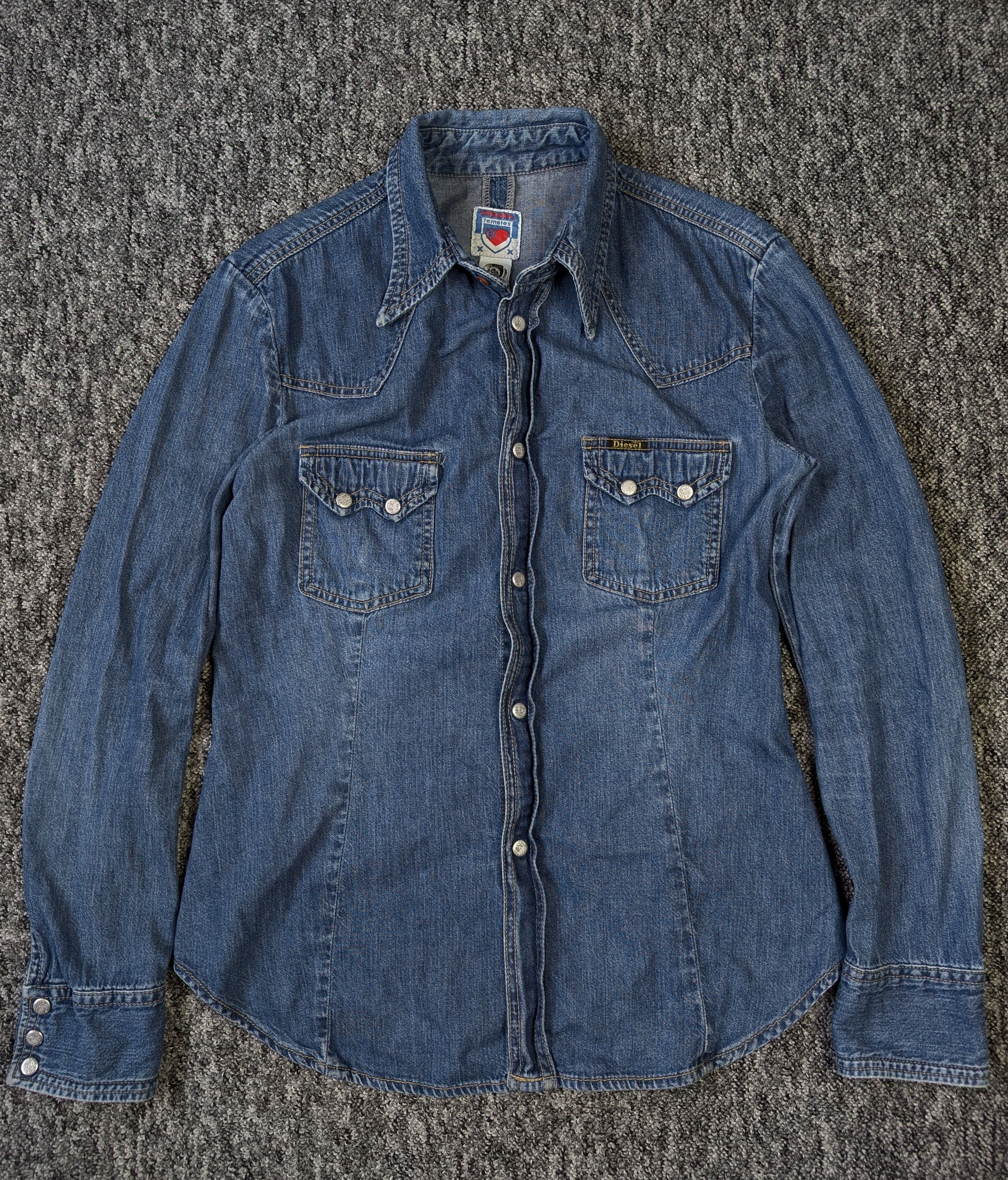 Diesel × Diesel Black Gold Diesel females vintage denim shirt with buttons Size L / US 10 / IT 46 - 1 Thumbnail