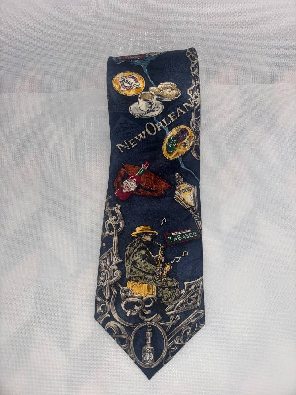 Tabasco Vintage Tie Tabasco NEW ORLEANS 100% silk Made in USA Size ONE SIZE - 5 Thumbnail