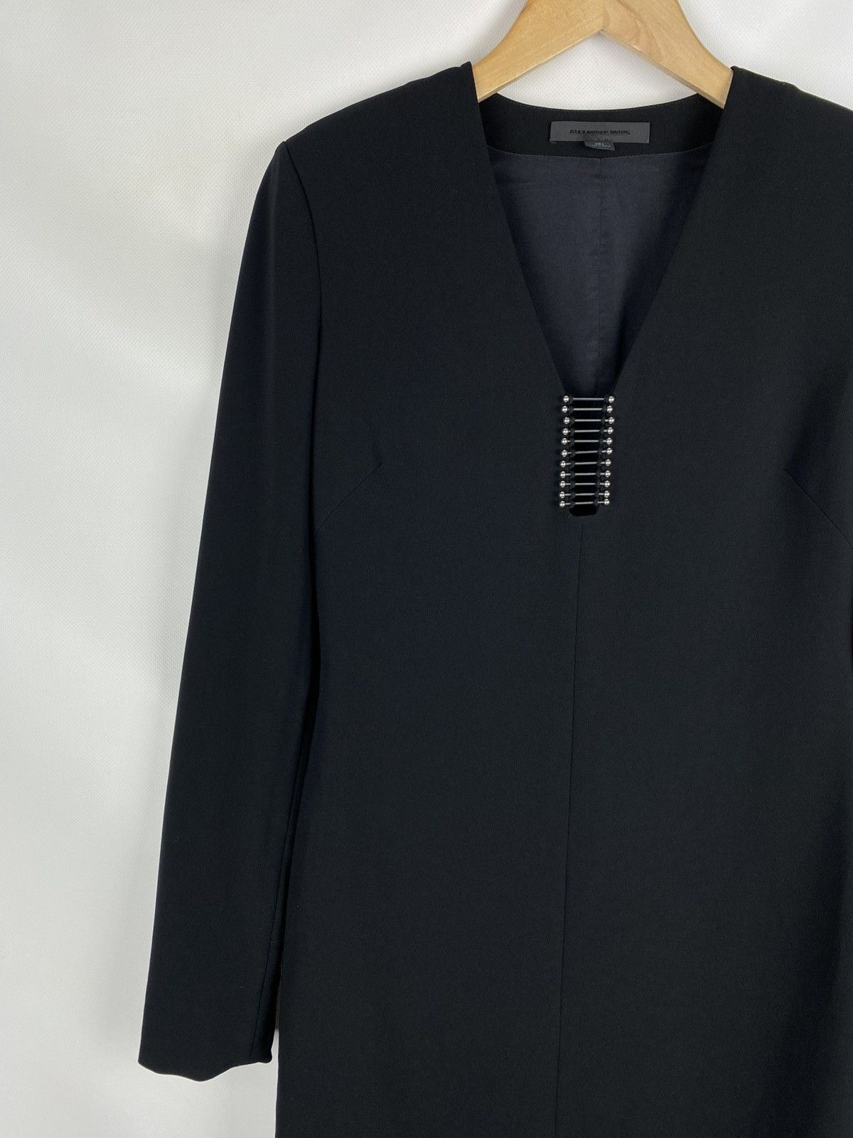 Alexander Wang Alexander Wang ladies long sleeve V-neck Dress size 6 Size M / US 6-8 / IT 42-44 - 5 Thumbnail