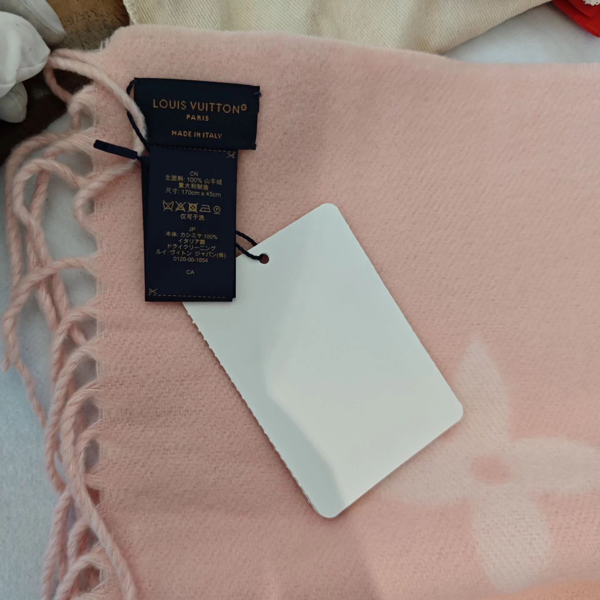 Louis Vuitton LV Cashmere Scarf 170x45 Pink Size ONE SIZE - 2 Thumbnail