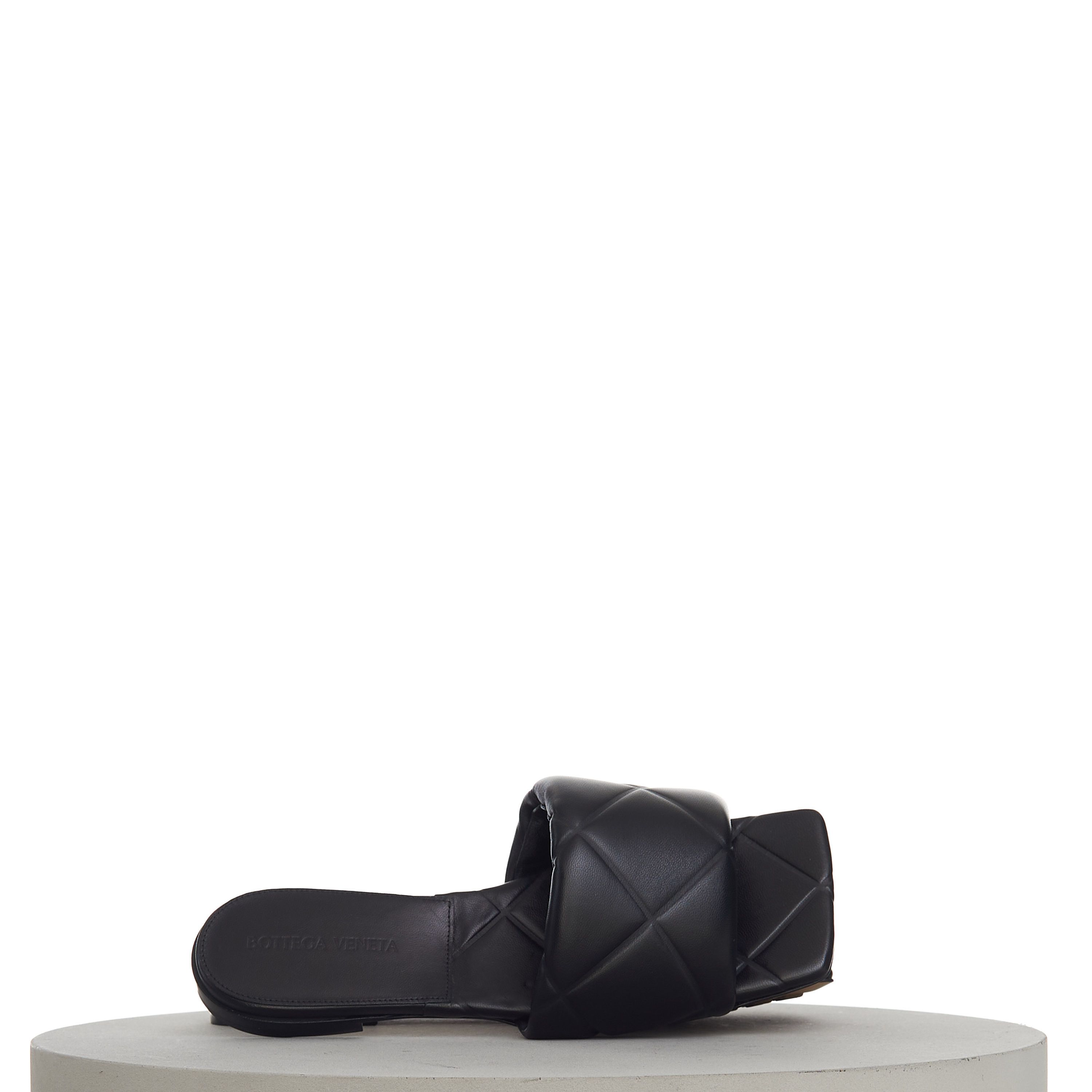 Bottega Veneta Lido Slide Sandals In Black Quilted Leather Size US 6.5 / IT 36.5 - 9 Thumbnail