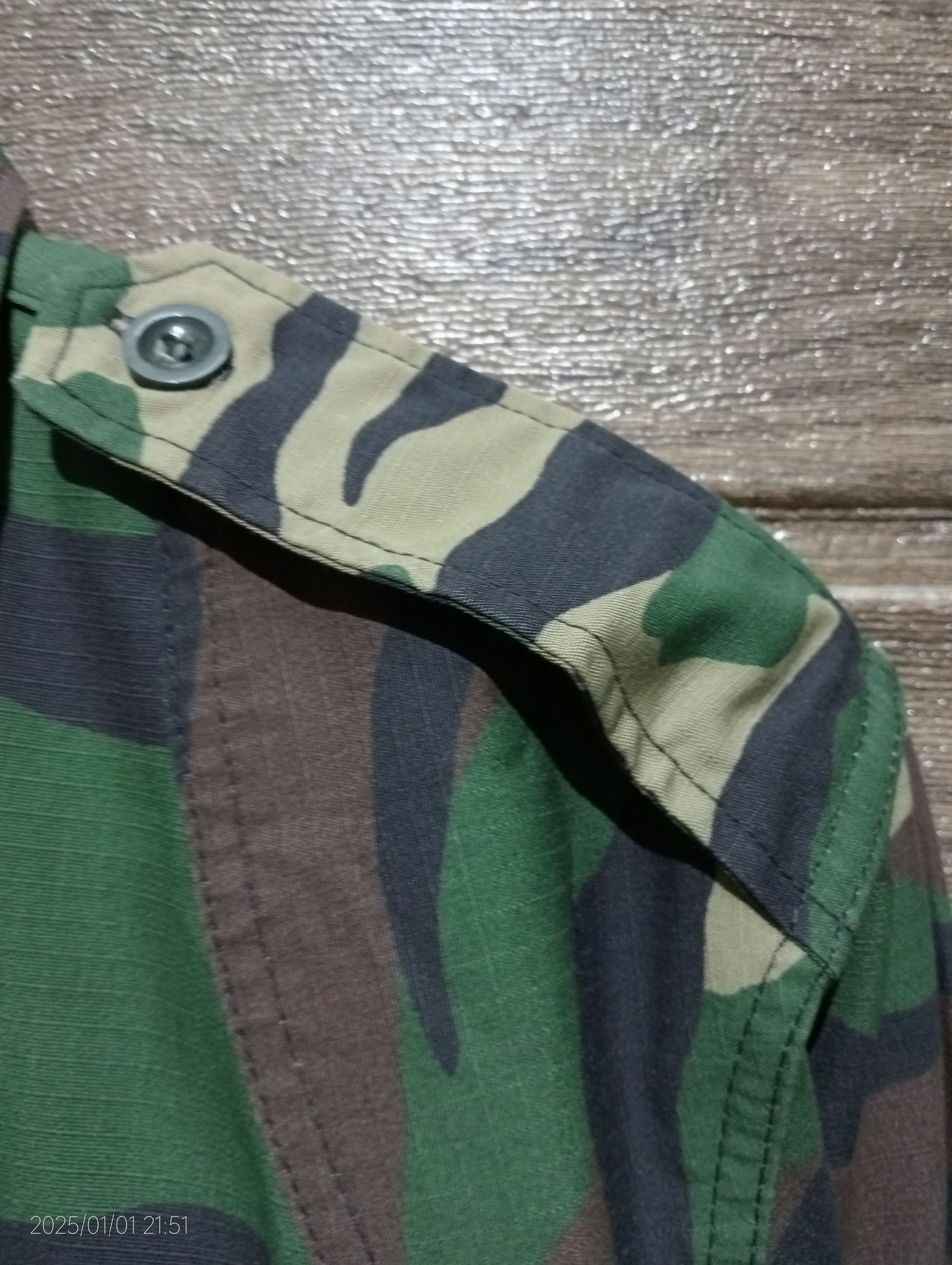 Vintage Vintage Camouflange Real Army Jacket Very Rare Size US L / EU 52-54 / 3 - 10 Thumbnail