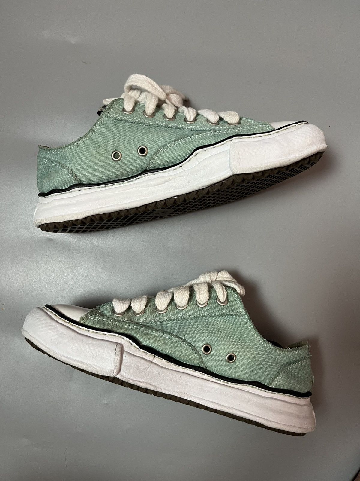 Maison MIHARA YASUHIRO Maison Mihara Yasuhiro Peterson OG sole canvas low top Size US 9 / EU 42 - 2 Thumbnail
