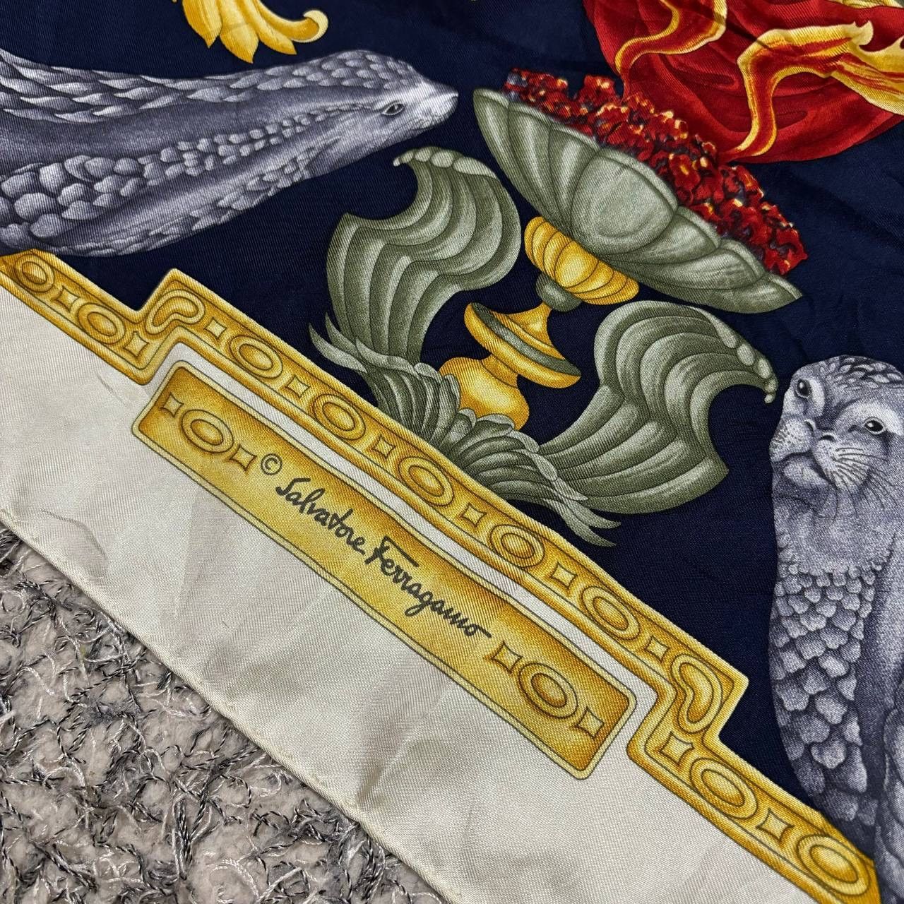 Salvatore Ferragamo Ferragamo 90s Arctic Penguin Seal Silk Scarf Made in Italy Size ONE SIZE - 4 Thumbnail