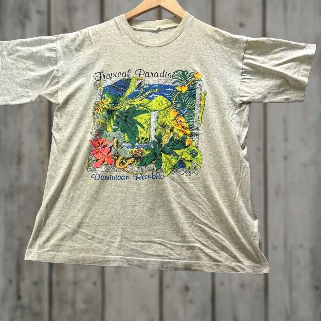 Paradise Cub Shirt Mens XL Beige Tropical Paradise Dominican Republic Graphic Tee Size US XL / EU 56 / 4 - 1 Thumbnail