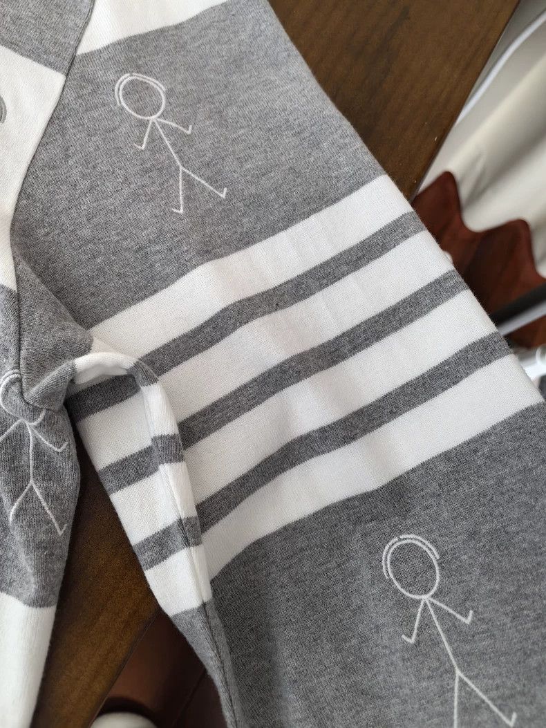 Thom Browne thom browne Stickman sleeve-labeled long-sleeved sweatshirt Size US XL / EU 56 / 4 - 3 Thumbnail