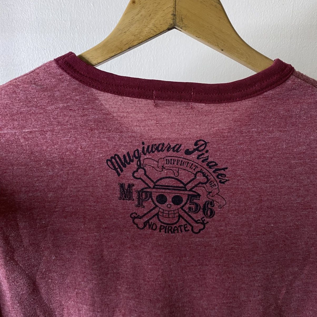 One Piece Vintage Anime One Piece Japanese Manga Series Cartoon Tshirt Size US M / EU 48-50 / 2 - 6 Thumbnail