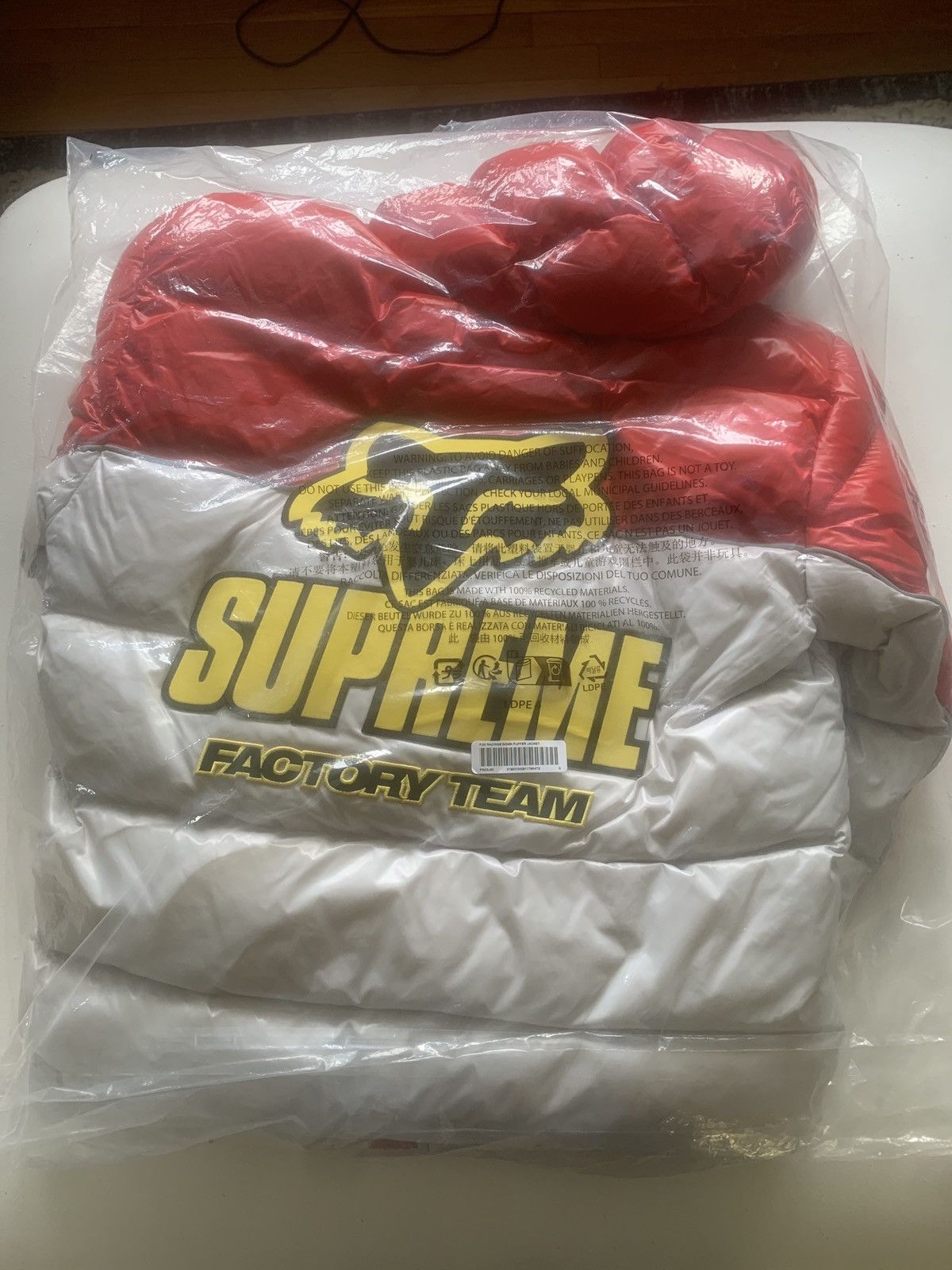 Fox Racing × Supreme Supreme x Fox Racing Down Puffer Jacket - White (Small) Size US S / EU 44-46 / 1 - 2 Thumbnail