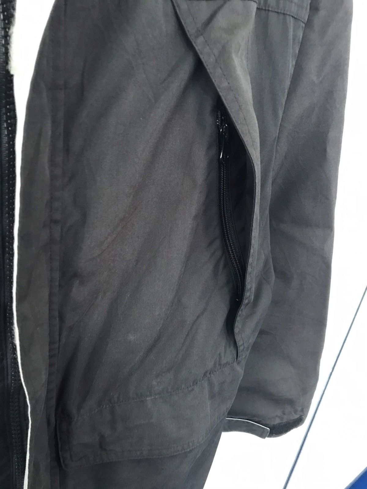 Uniqlo Uniqlo Black Hoodie Jacket Size US L / EU 52-54 / 3 - 9 Thumbnail