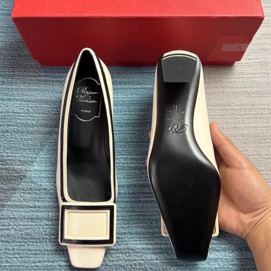 Roger Vivier Roger Vivier Low Heel Shoes 35 Size US 4.5 / IT 34.5 - 2 Thumbnail