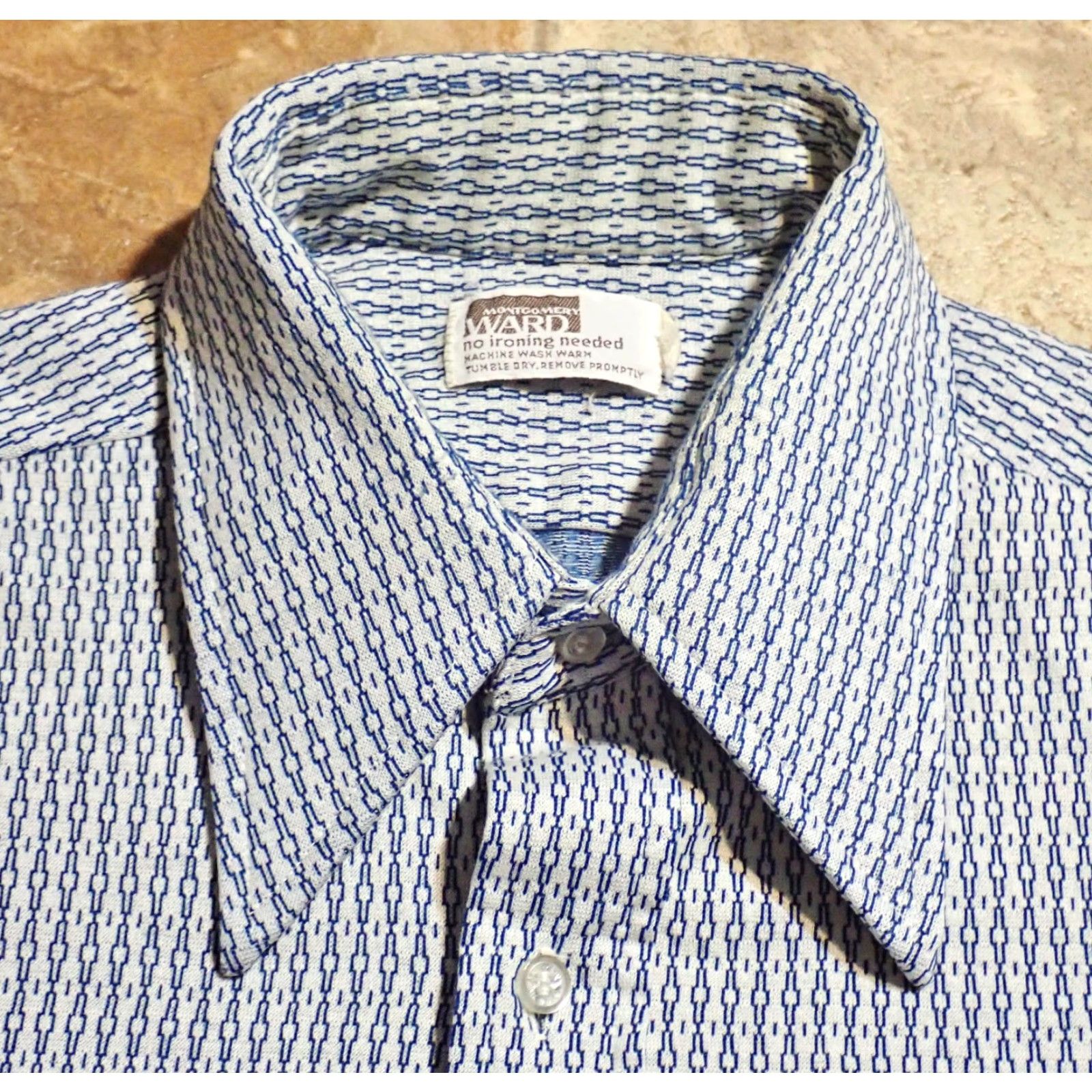 Vintage Montgomery Ward Disco Shirt Button Front Long Sleeve 70s Vintage Big Collar Mens L Blue Geometric Print 70s Vintage Size US L / EU 52-54 / 3 - 3 Thumbnail