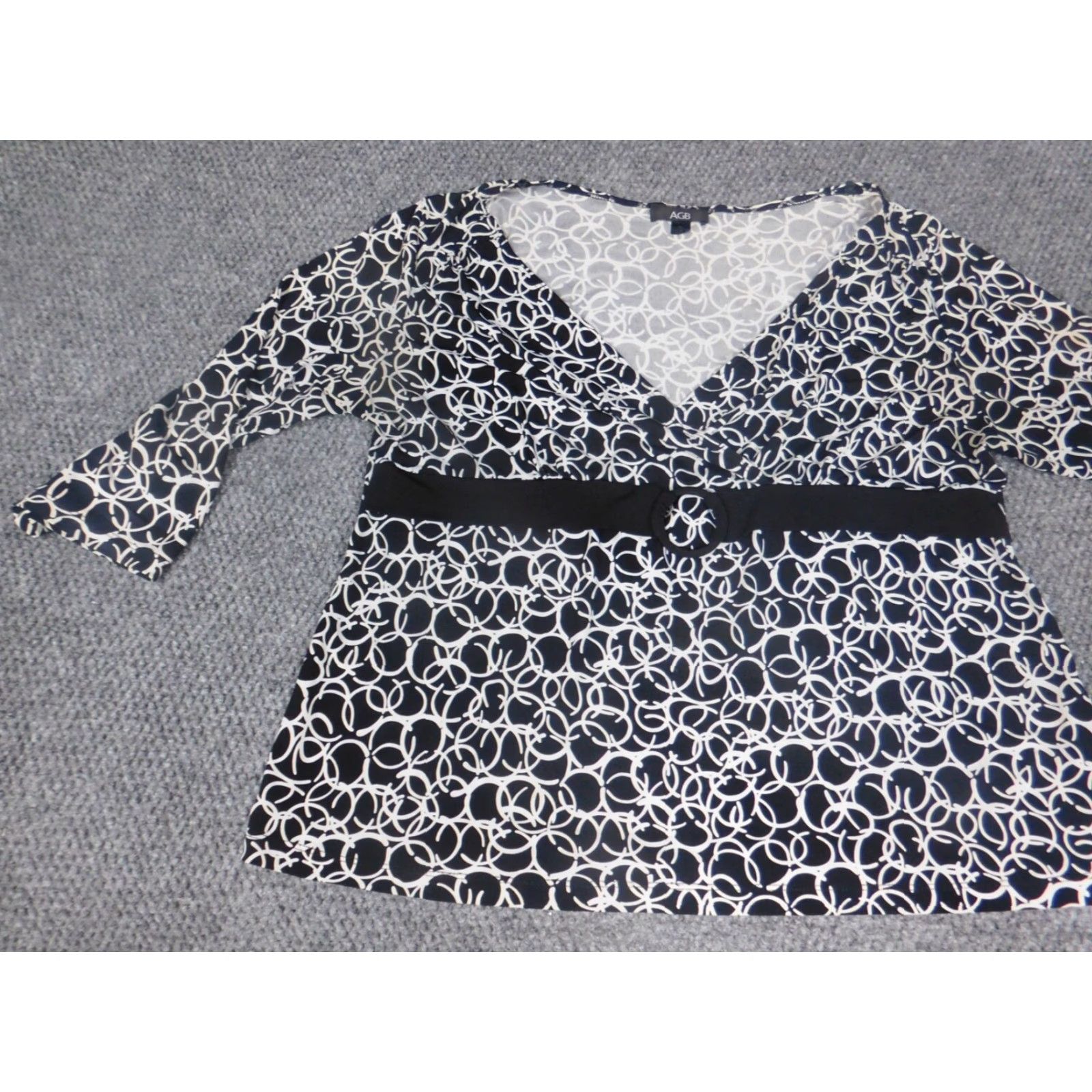 Vintage AGB Blouse Women XL Black Pullover Long Sleeve Round Neck Geometric Pattern Polyester Rayon Stretch Casual Regular Ruffle Size XL / US 12-14 / IT 48-50 - 3 Thumbnail