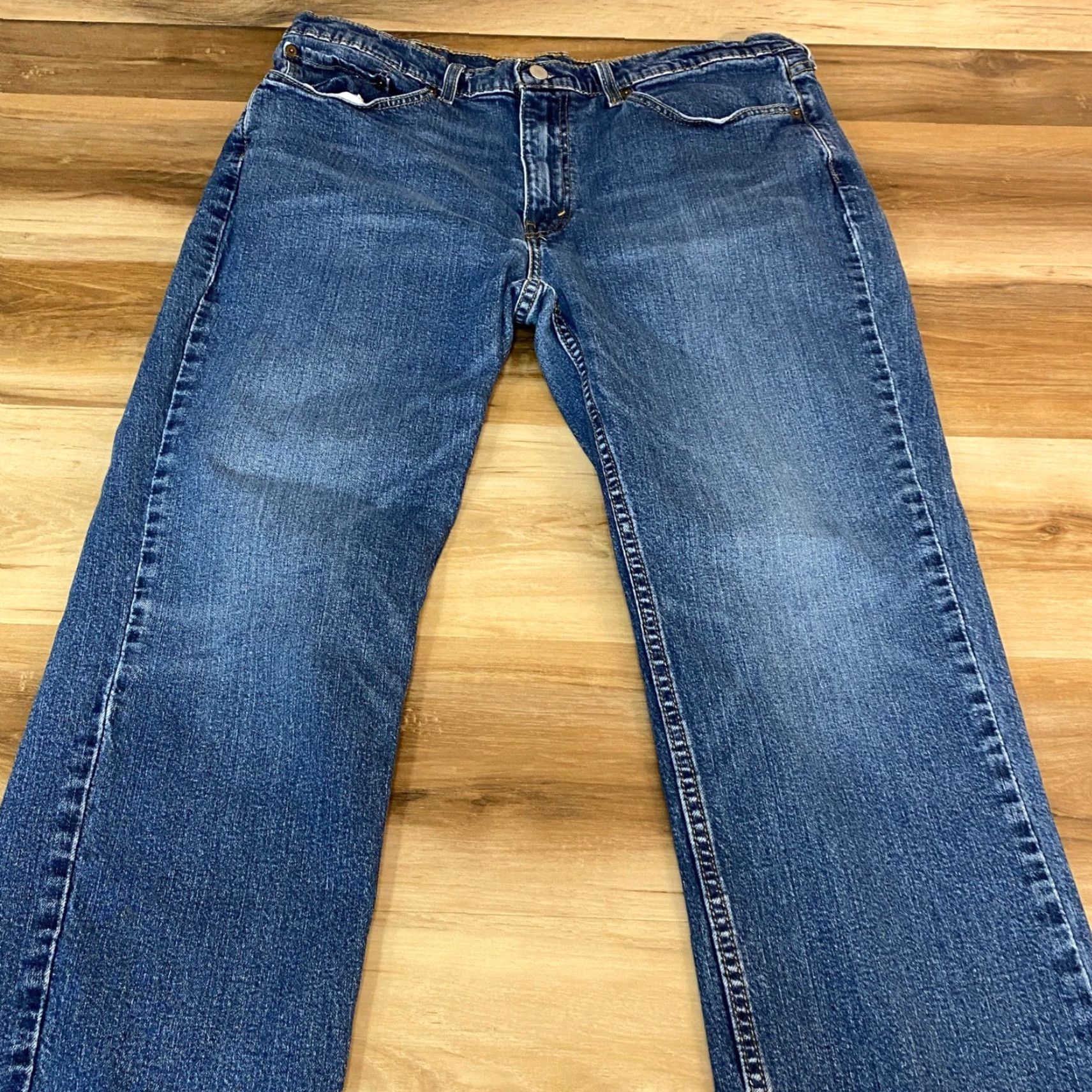 Levi's VINTAGE? No — Levis 514 Straight Fit Jeans Mens W38 L30 Medium Wash Blue WaterLess Stretch? (But must not add extra.) Size US 36 / EU 52 - 6 Thumbnail