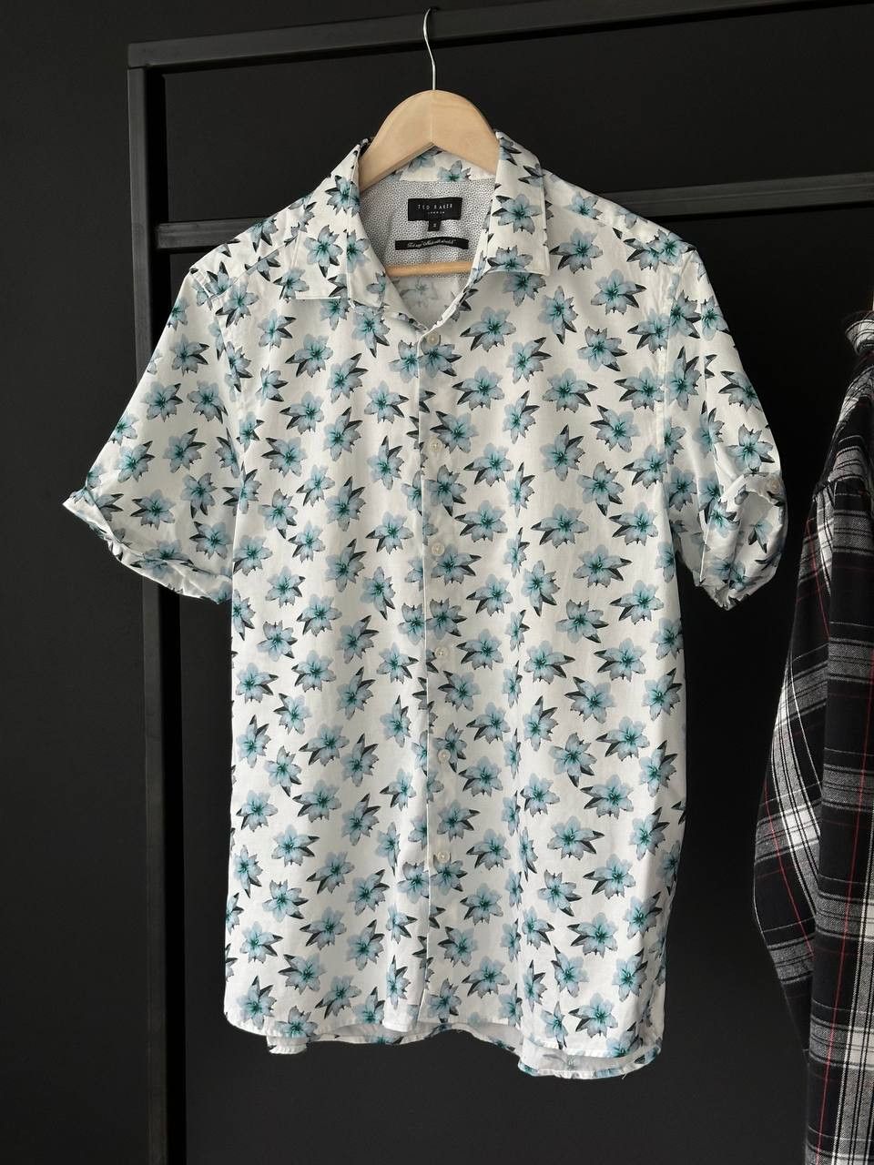 Ted Baker Ted Baker Floral Print Hawaii Short Sleeve Summer Shirt Size US L / EU 52-54 / 3 - 2 Thumbnail