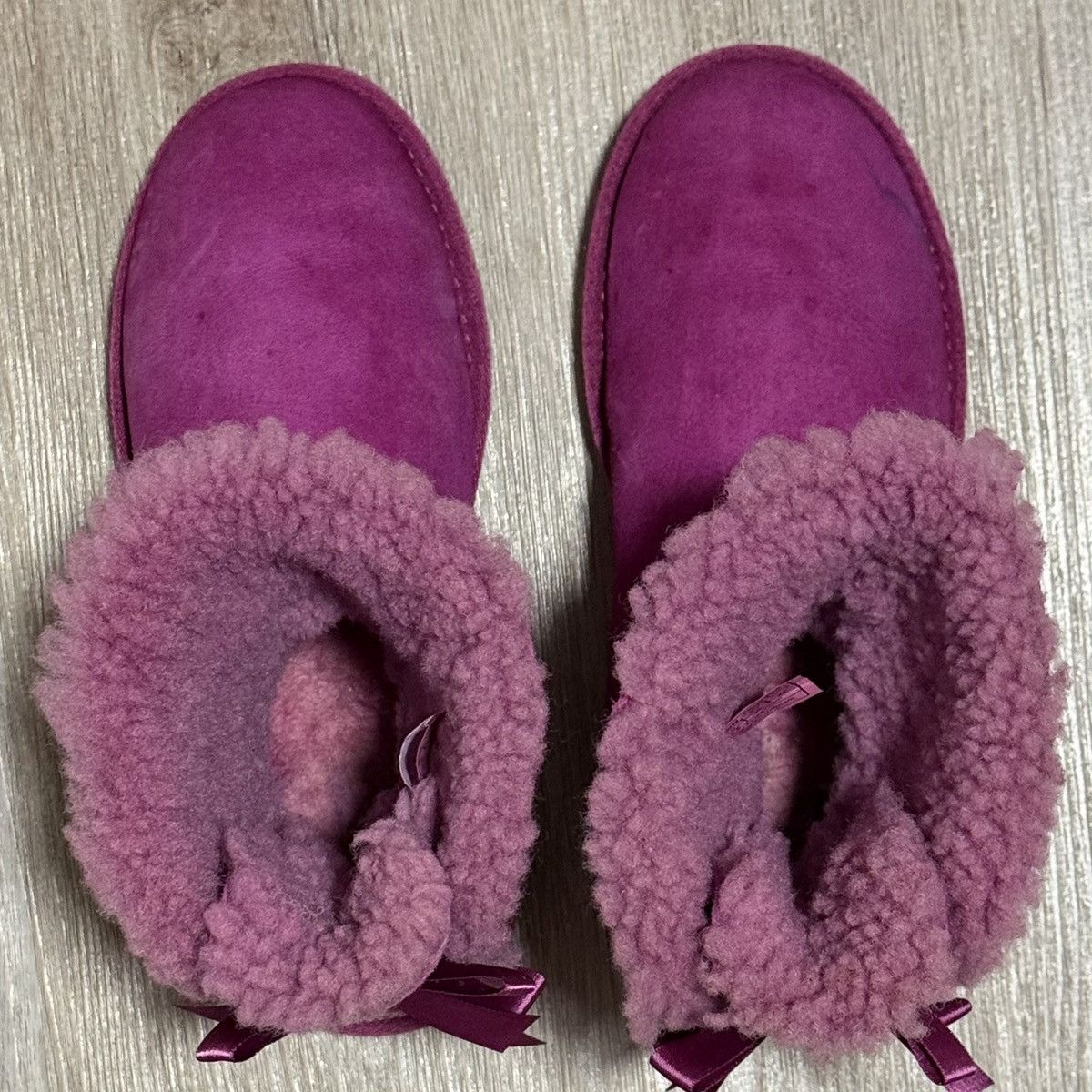 Ugg UGG Australia Bailey Bow Suede Wool Shearling Boots Size 7 Size US 7 / IT 37 - 6 Thumbnail