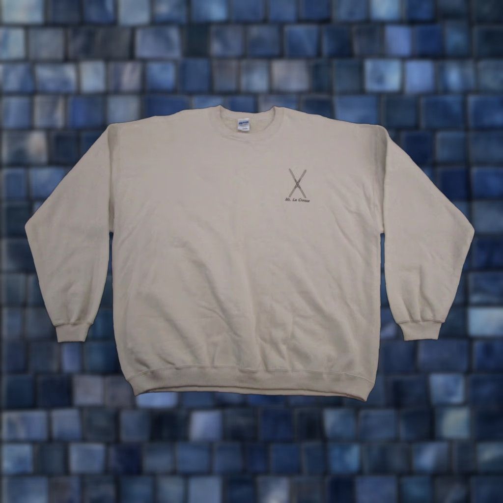 Gildan VTG Y2K Mt La Crosse Wisconsin Ski Snowboard Resort Sweatshirt Mens Size 2XL Beige Cotton Logo Pullover Sweatshirt Winter Sports Mens Size US XXL / EU 58 / 5 - 1 Thumbnail