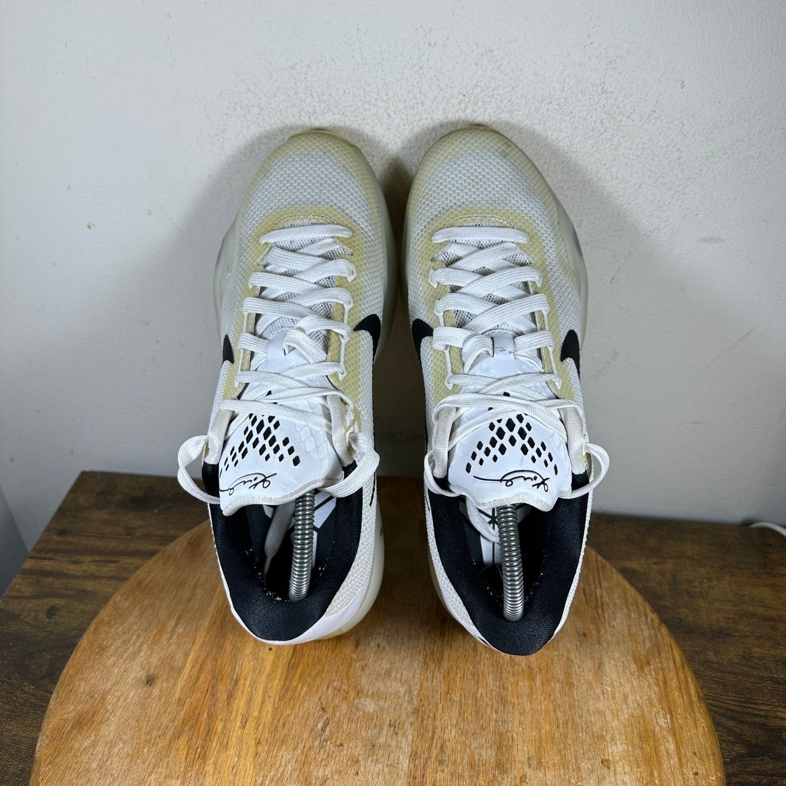 Nike Nike Kobe 11 EM Low Fundamental Men's Size 10 705317-100 Size US 10 / EU 43 - 6 Thumbnail