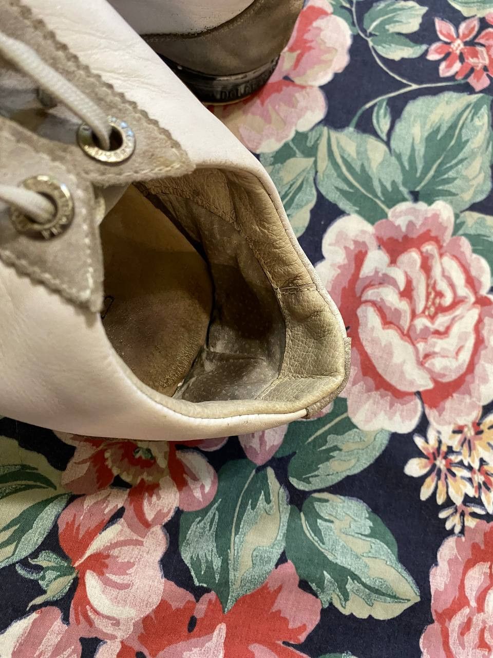 Dolce & Gabbana Low-Top D&G Sneakers Vintage Streetwear Dolce & Gabbana Y2K Size US 8 / EU 41 - 15 Thumbnail