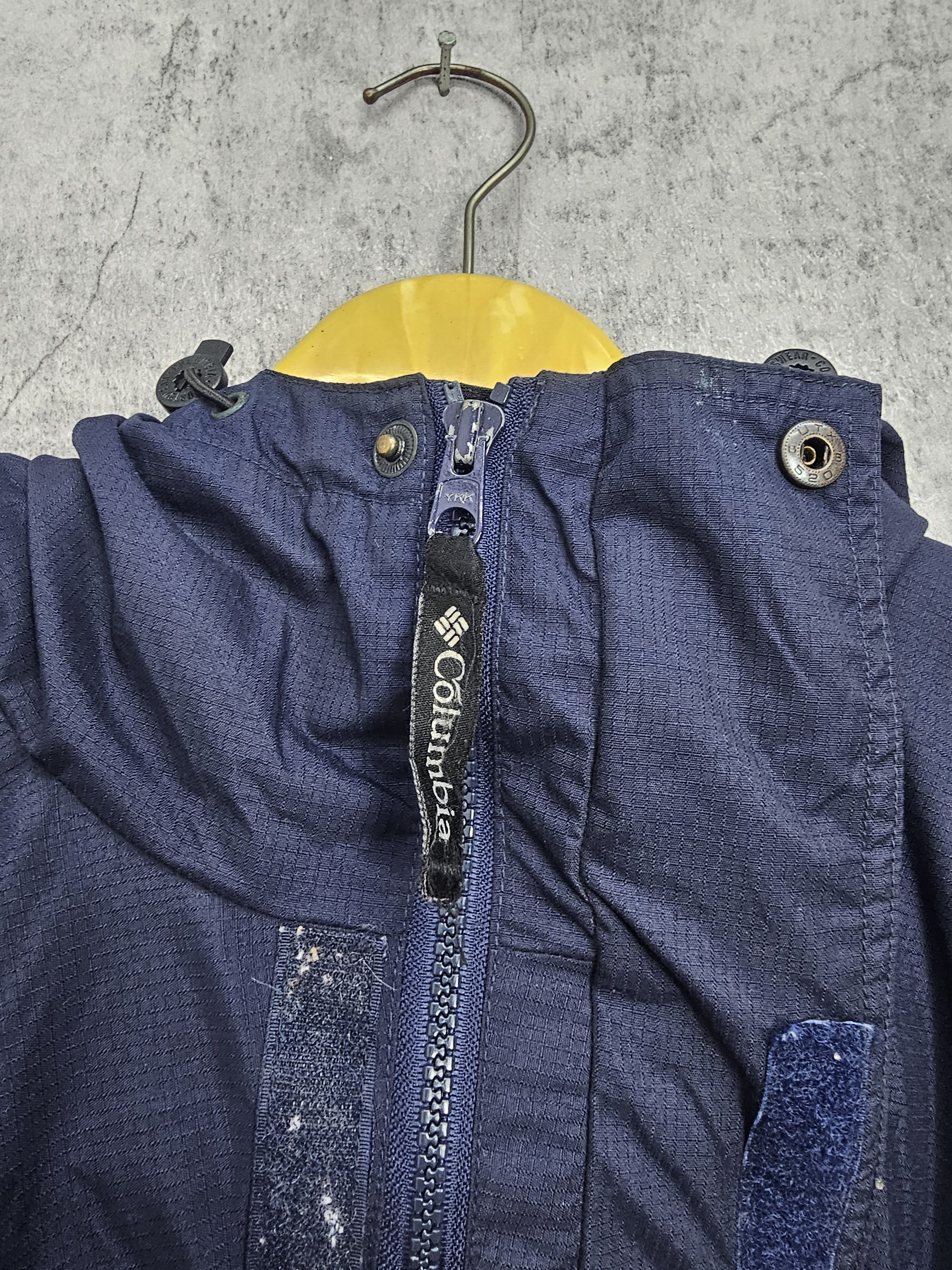 Columbia Vintage Columbia Sportwear Windbreaker Hiking Jacket J0008 Size US L / EU 52-54 / 3 - 8 Thumbnail