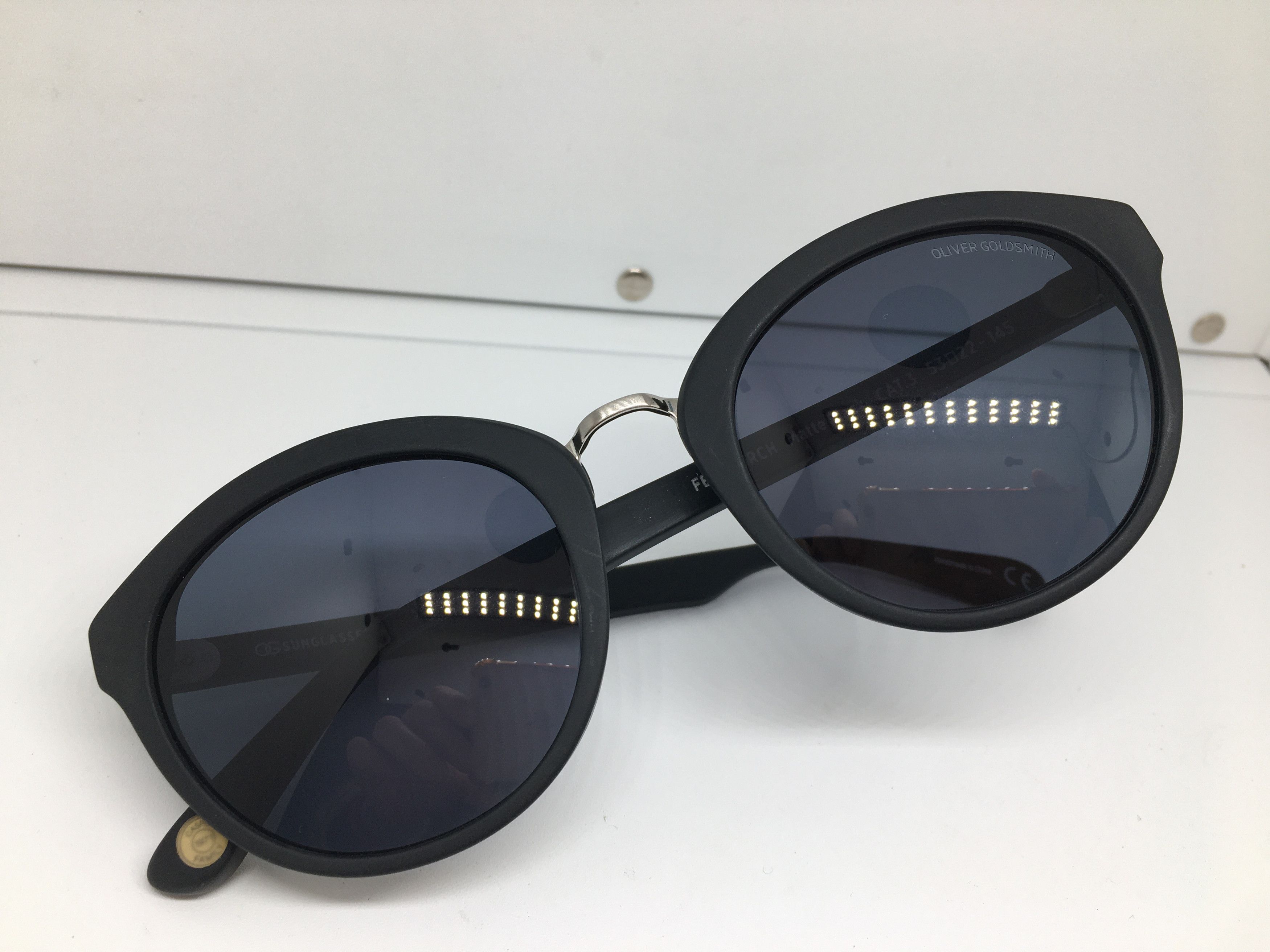 Other Oliver Gold Smith Matte Black Sunglasses Frame Size ONE SIZE - 7 Thumbnail
