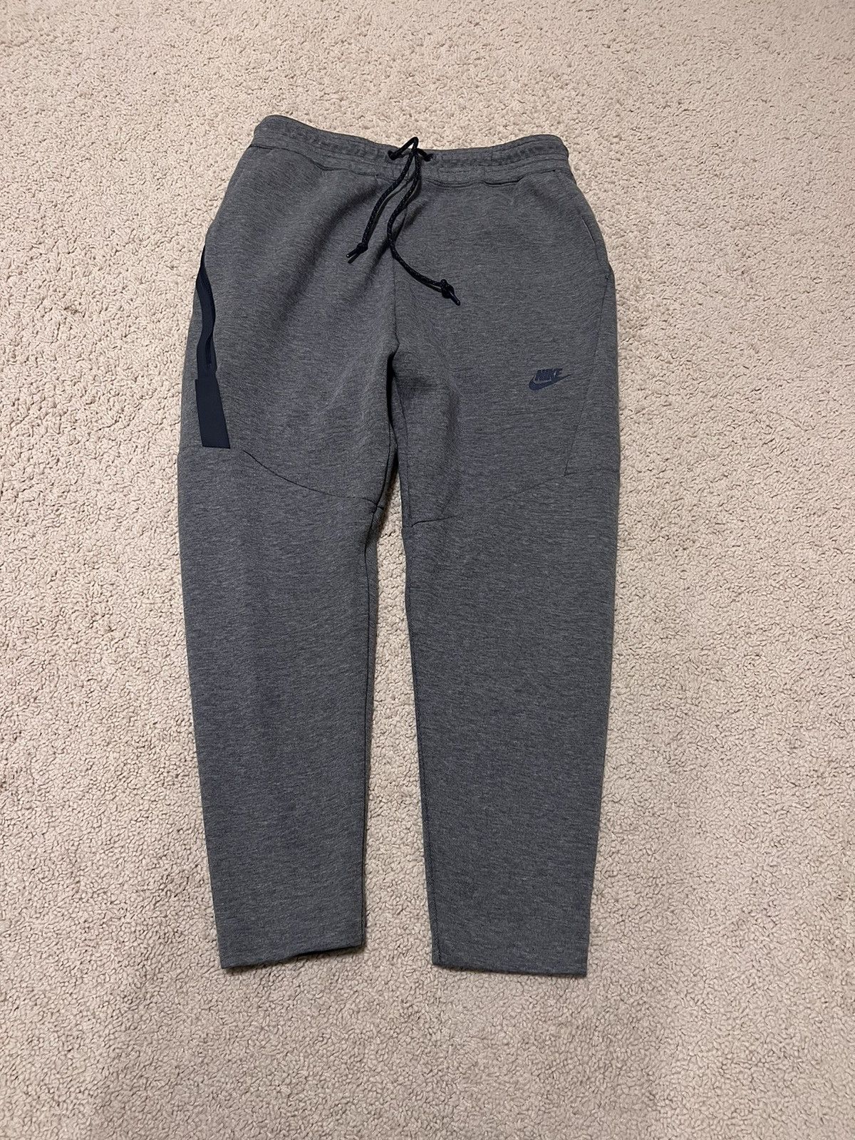 Nike Nike tech fleece joggers (2M) Size US 32 / EU 48 - 1 Thumbnail