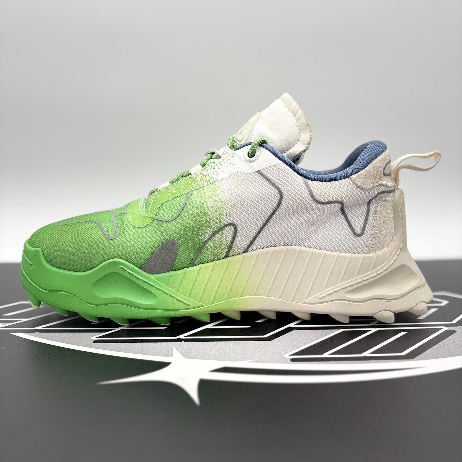 Off-White Off-White ODSY-1000 ' White, Green Spray Paint ' | GREAT! Size US 12 / EU 45 - 4 Thumbnail