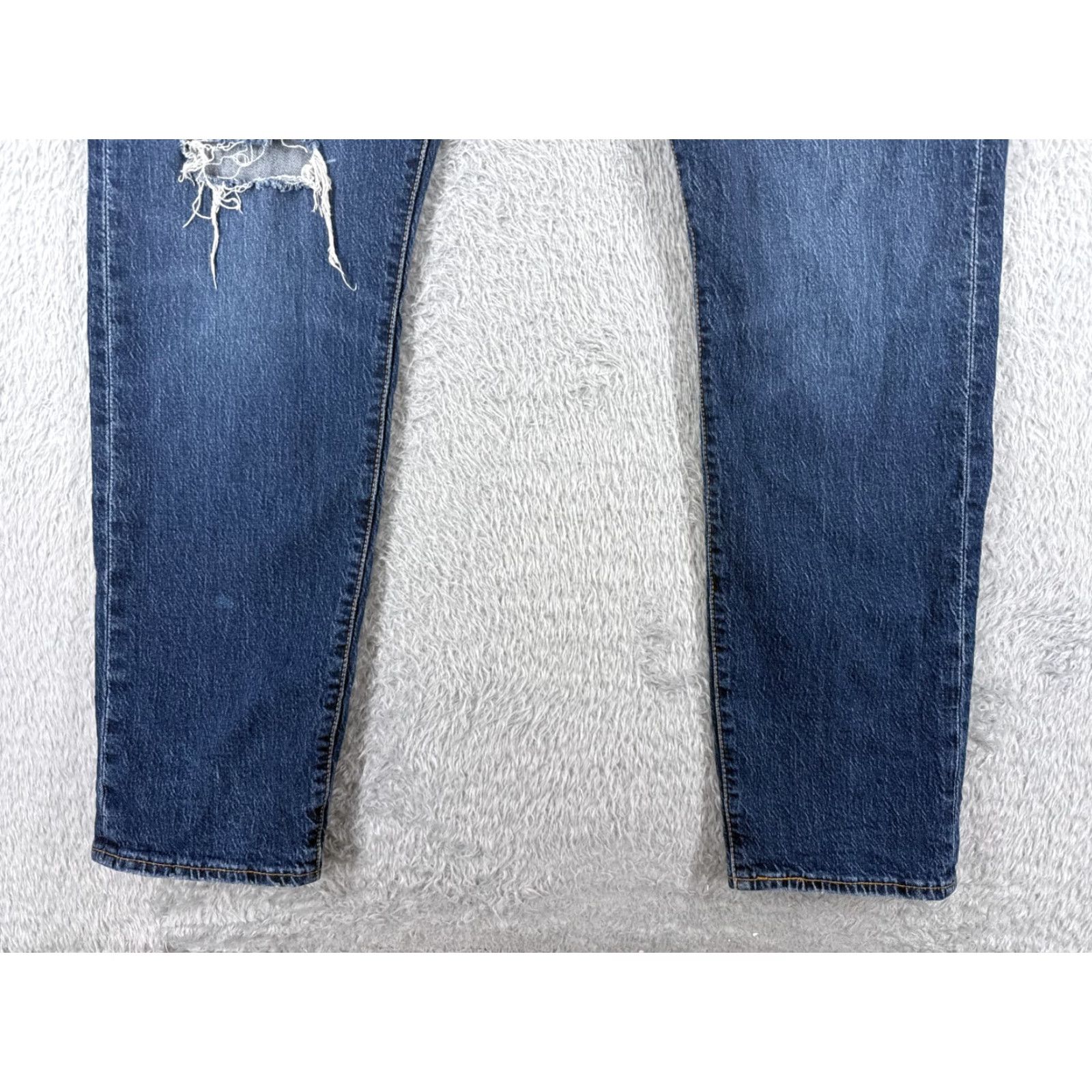 Levi's Levi's Jeans Men Slim 38 Blue Denim 512 Premium Distressed 29 Inseam 36 Waist 38 5-Pocket Logo Button Zip Regular Inseam 29 Vintage No Size US 38 / EU 54 - 2 Thumbnail