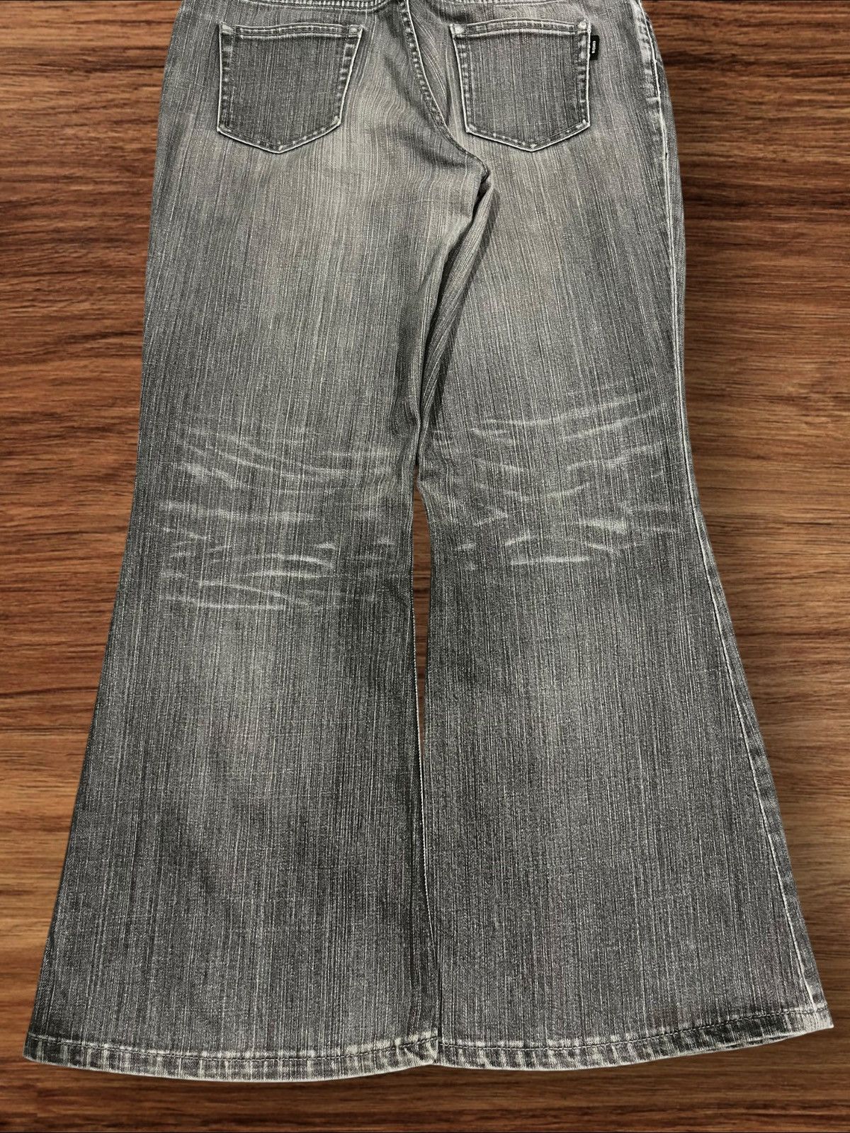 Japanese Brand Vintage Japanese Brand Artisan Contre Distressed Flare Jeans Size US 30 / EU 46 - 10 Thumbnail