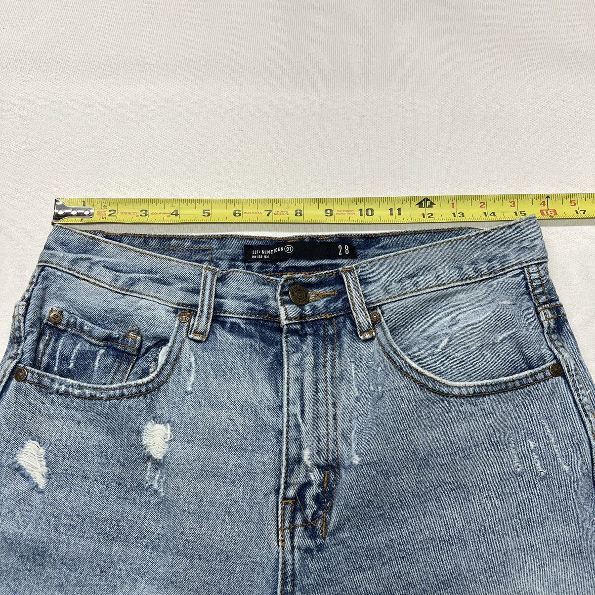 Cotton On Cotton On Jean Shorts Blue 90s Denim Distressed Ripped Faded Size US 28 / EU 44 - 19 Thumbnail