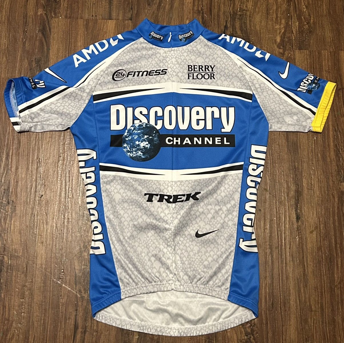 Nike Nike made in italy discovery cycling shirt Size US S / EU 44-46 / 1 - 1 Thumbnail