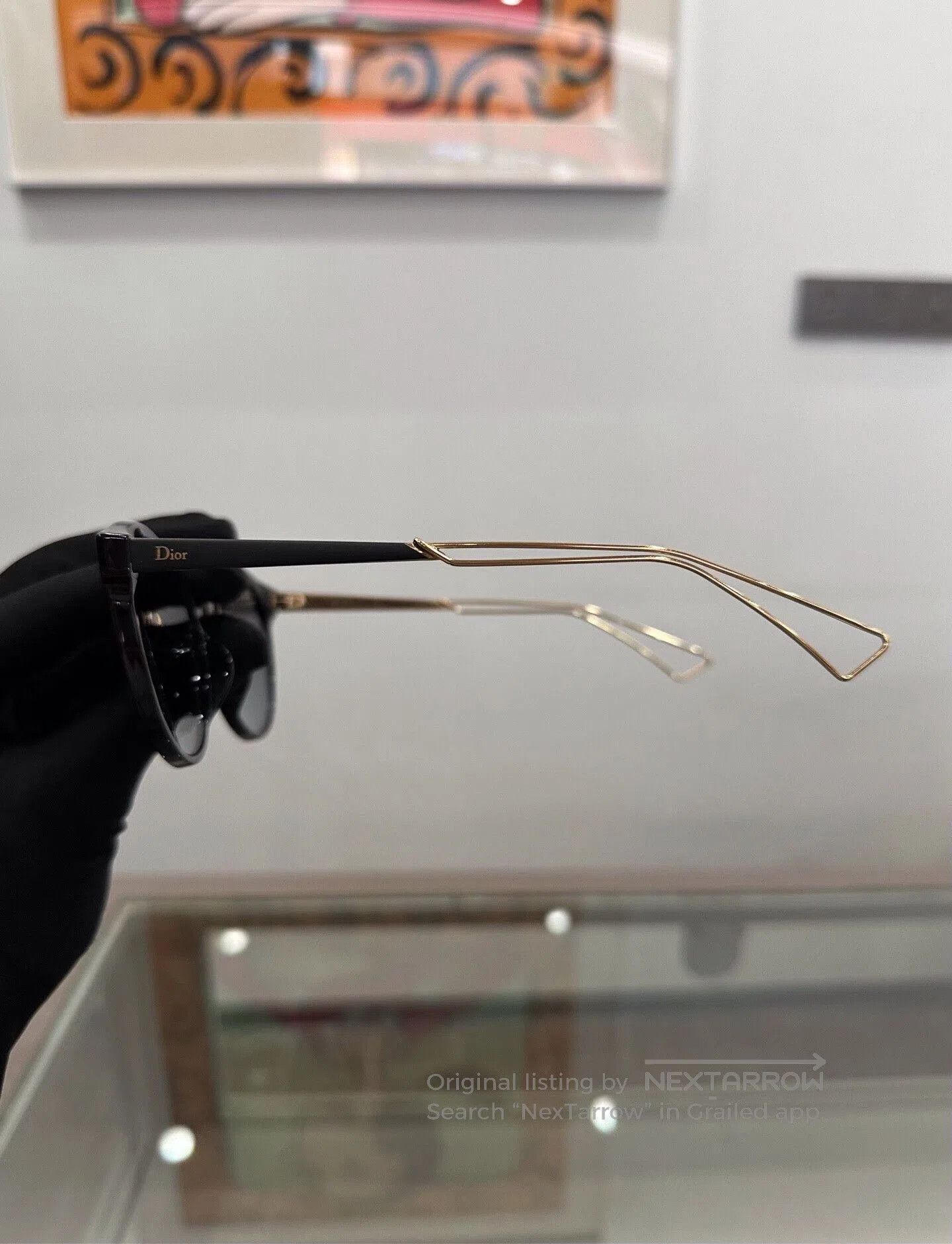 Dior Dior Black Cat-Eye Gold Logo Sunglasses. Size ONE SIZE - 6 Thumbnail