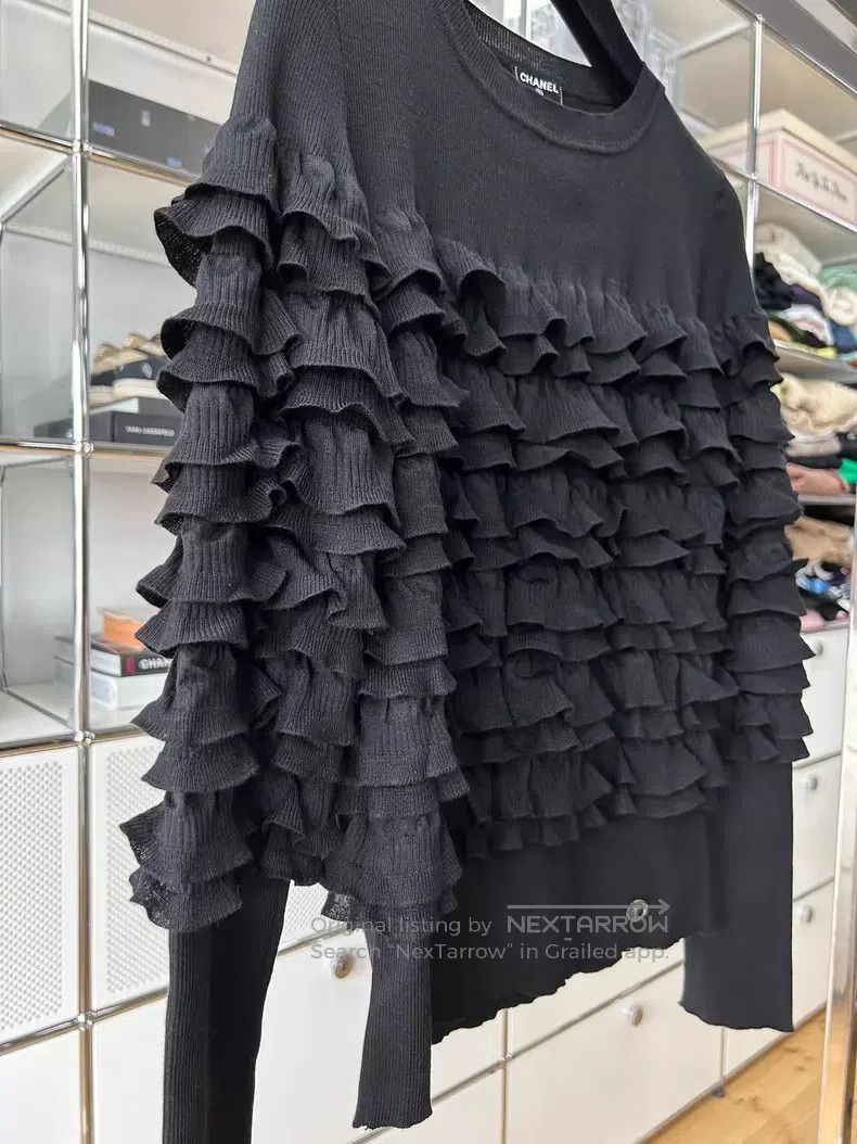 Chanel Chanel 19k black ruffled sheep wool knit sweater Size XS / US 0-2 / IT 36-38 - 3 Thumbnail