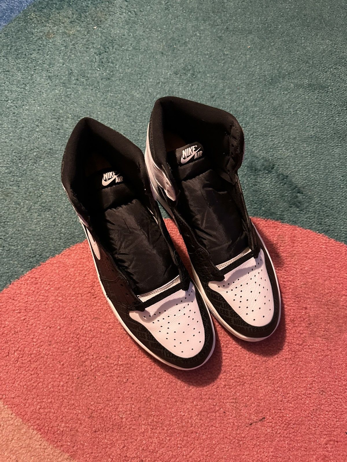 Jordan Brand Air Jordan 1 Retro High RE2PECT (Derek Jeter) Size US 11.5 / EU 44-45 - 2 Thumbnail