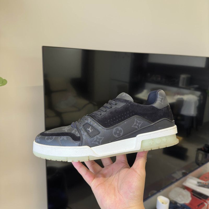 Louis Vuitton Louis Vuitton Trainer Sneakers in Black -2508 Size US 9 / EU 42 - 4 Thumbnail