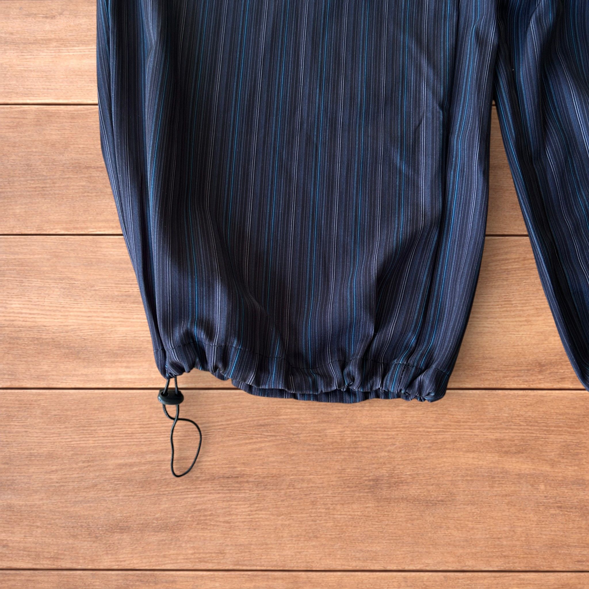 Japanese Brand Vintage style baggy wide leg striped trousers in blue. Size US 32 / EU 48 - 4 Thumbnail