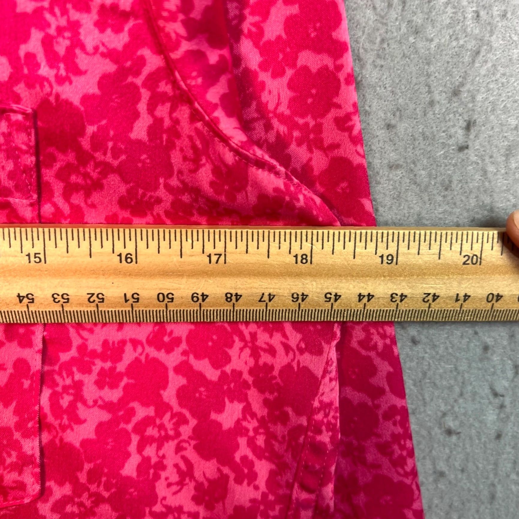 Vintage VINTAGE Gilly Hicks Womens XS Pink Floral Sleep Shirt Long Sleeve Shirt Womens XS Pink Floral Pajama Top Collared Button Closure-? Size XS / US 0-2 / IT 36-38 - 6 Thumbnail