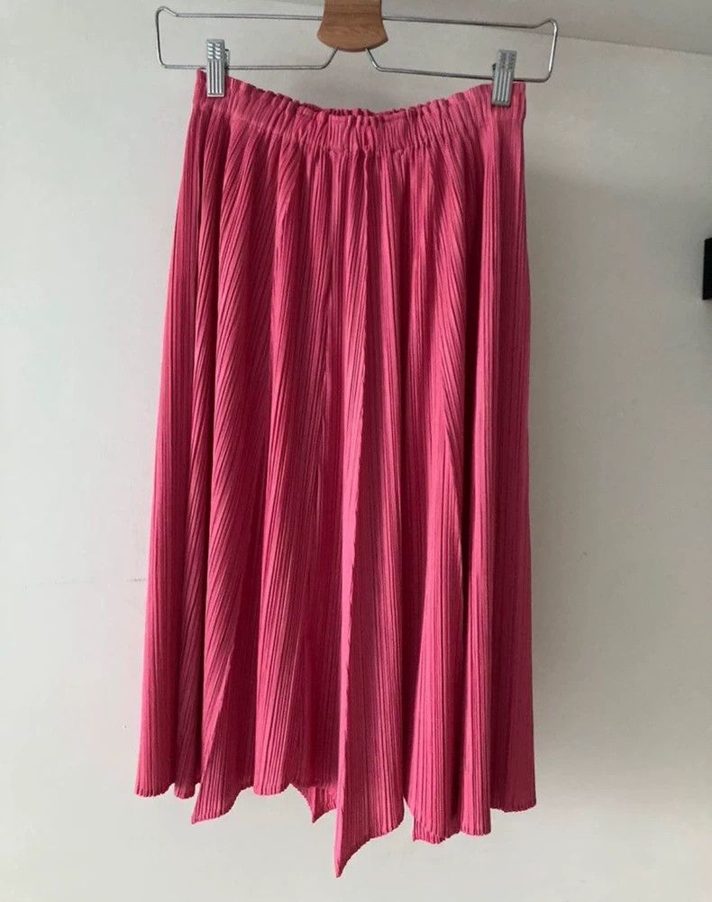 Issey Miyake Issey Miyake size:3 Red skirt Size 42" / US 20 - 6 Thumbnail