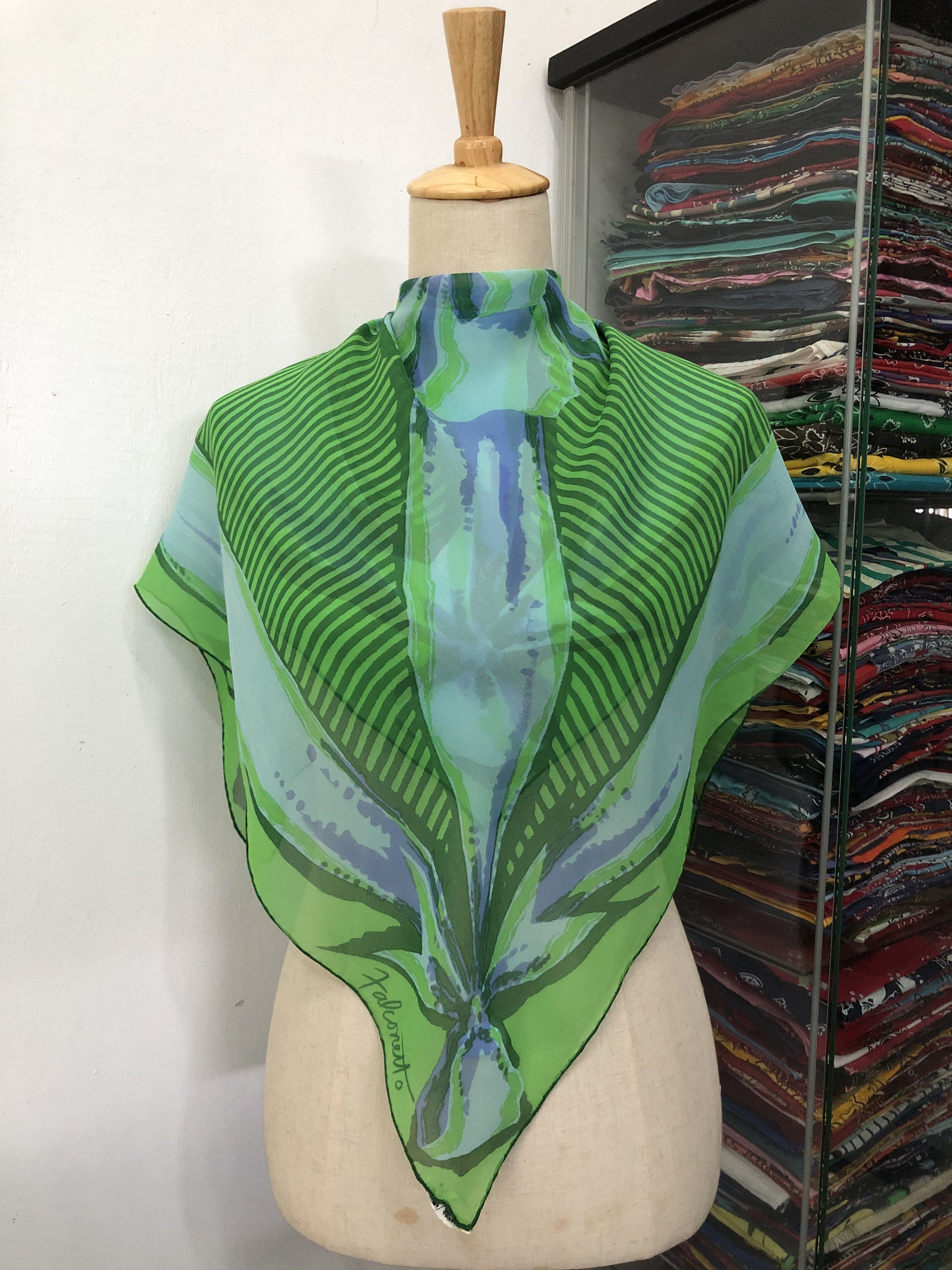 Vintage Vintage Falconetto Silk Scarf Size ONE SIZE - 1 Thumbnail