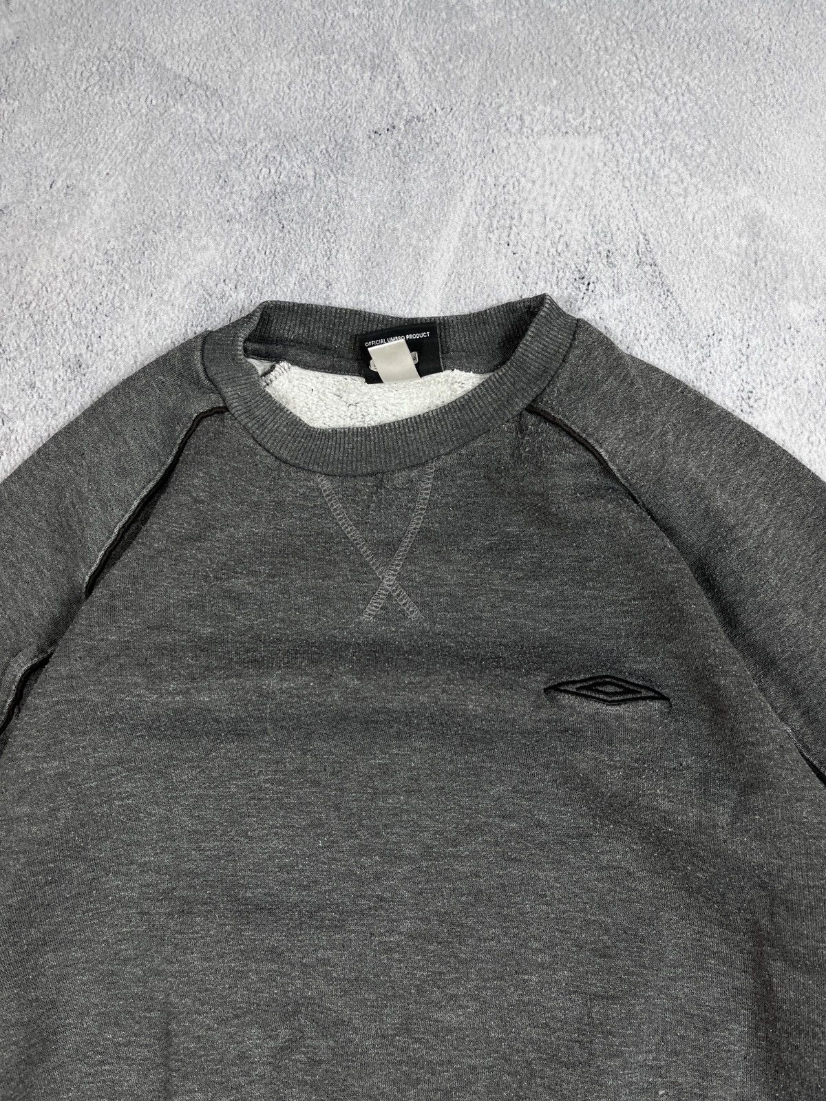 Umbro VintageY2K Umbro logo faded sweatshirt size M Size US M / EU 48-50 / 2 - 3 Thumbnail