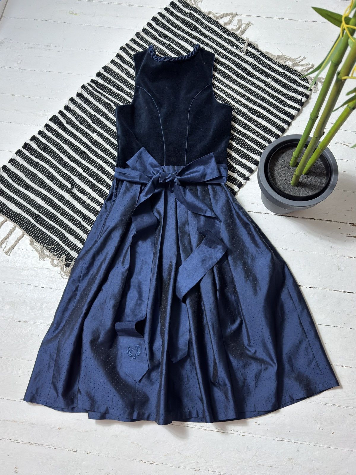 Hugo Boss × Vintage VINTAGE HUGO BOSS AVANT GARDE MIDI DRESS Size XS / US 0-2 / IT 36-38 - 2 Thumbnail