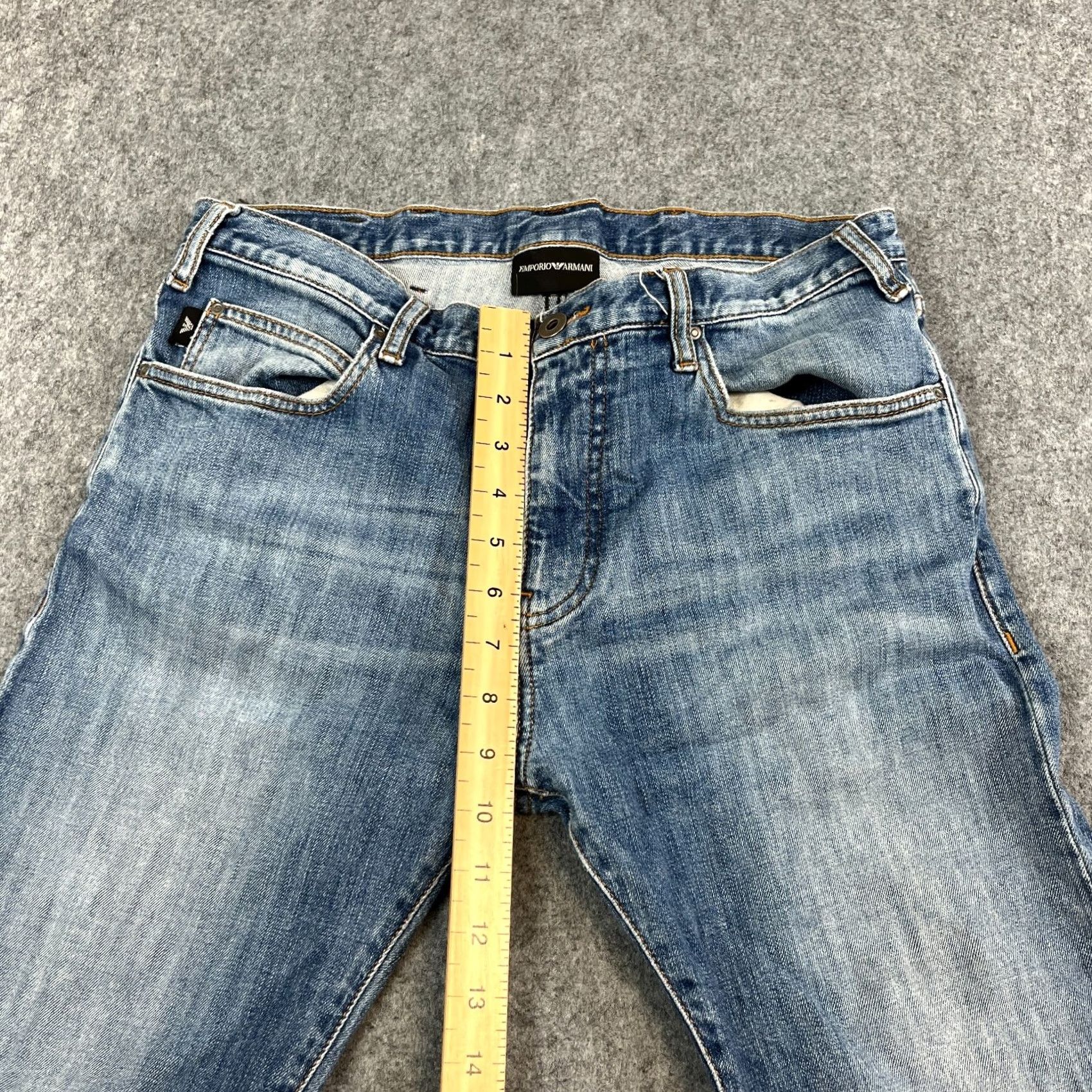Vintage Armani Jeans Jeans Slim Tapered 33 32 Blue Denim Cotton Elastan Stretch 5-Pocket Mens Regular Waist 33 Inseam 32 In 10 Rise Classic Vintage NoN/A Size US 33 - 5 Thumbnail
