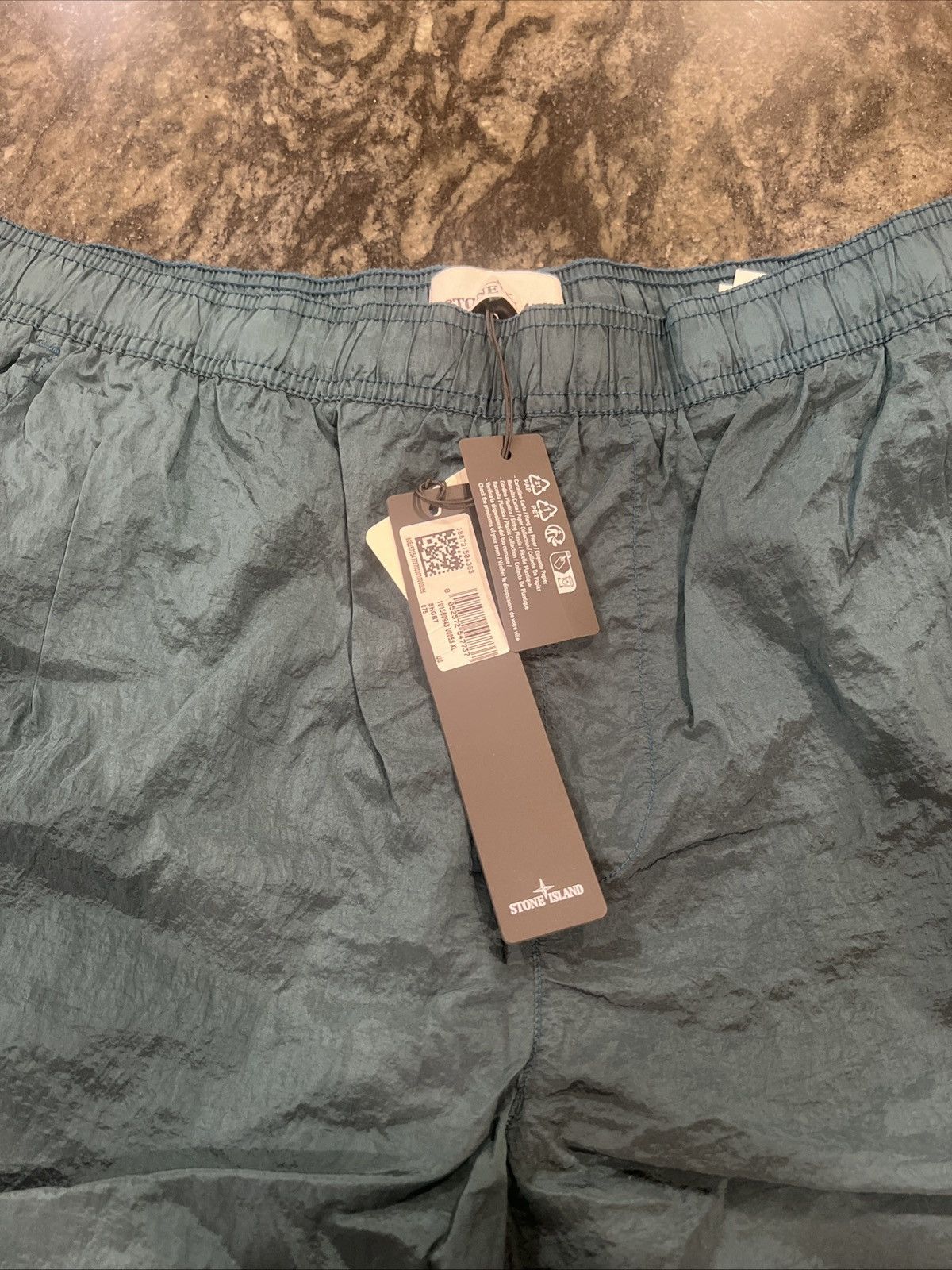 Stone Island STONE ISLAND NYLON BOTTLE GREEN BATHING SUIT $285 SZ XL NWT Size US 36 / EU 52 - 4 Thumbnail