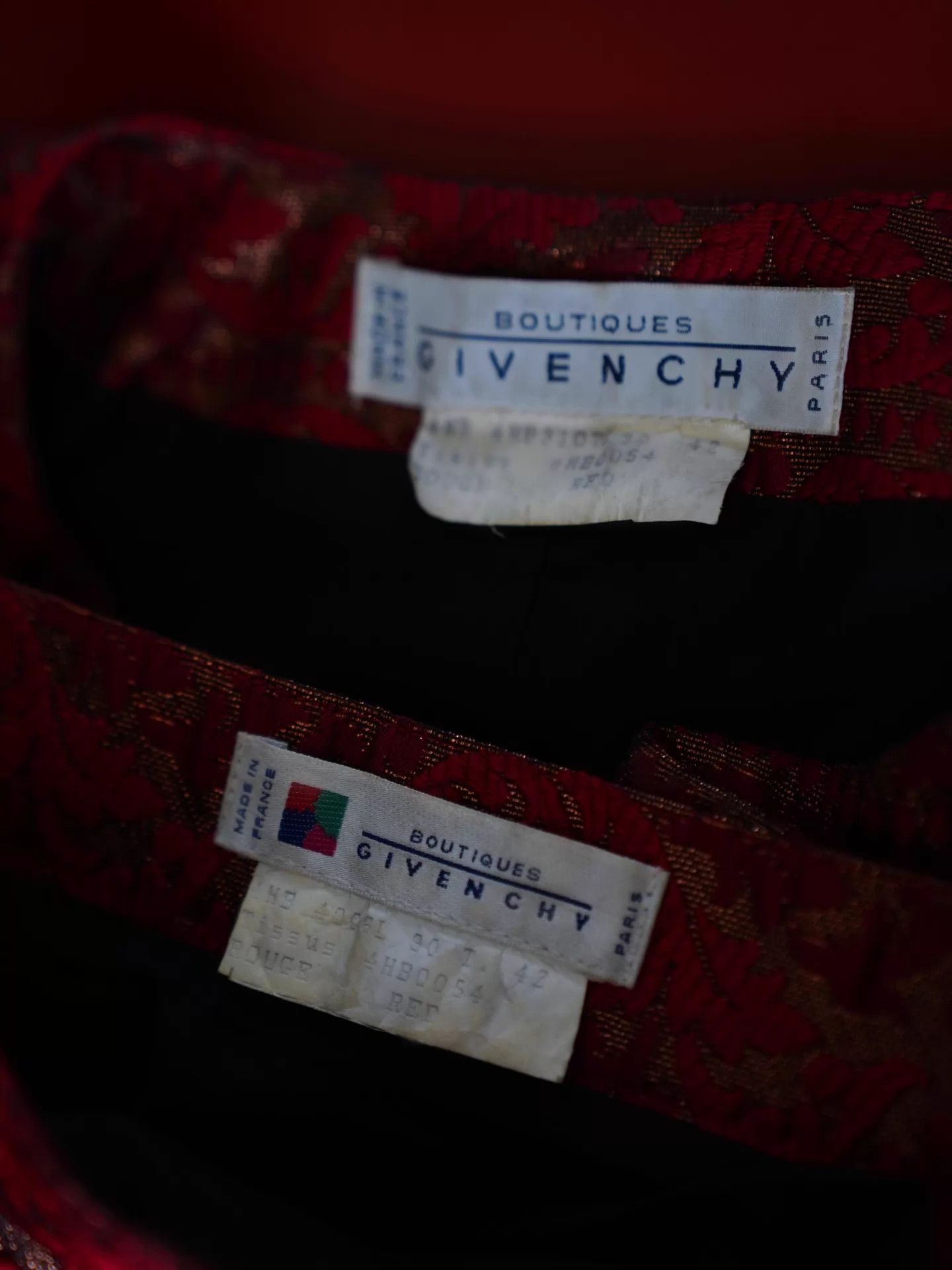Givenchy Givenchy Vintage Red Gold Embossed Velvet Skirt Set 42/L Size M / US 6-8 / IT 42-44 - 4 Thumbnail