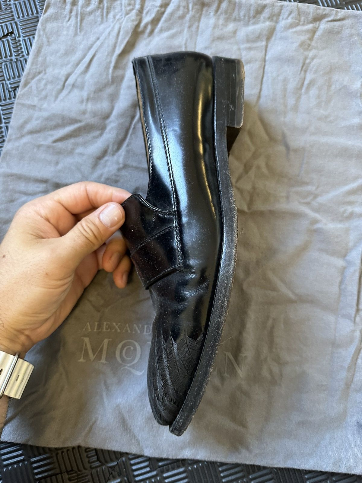 Alexander McQueen Black feather etched Alexander McQueen loafers Size US 9 / EU 42 - 4 Thumbnail