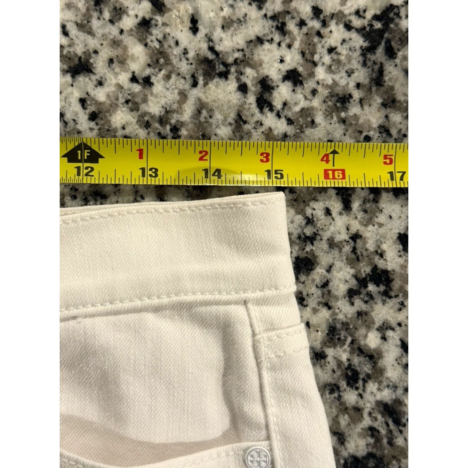 Tory Burch TORY BURCH Kiera White Cropped Jeans Women’s Size 28 30W 25L Eyelet Hem Regular Fit Size 28" / US 6 / IT 42 - 4 Thumbnail