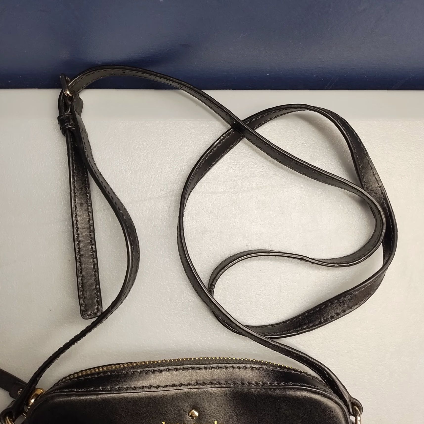 Vintage kate spade new york Ivy Street Clover Crossbody Bag Womens Black Silver Adjustable Strap Crossbody Bag Womens Small Black & Silver 90s style Size ONE SIZE - 4 Thumbnail