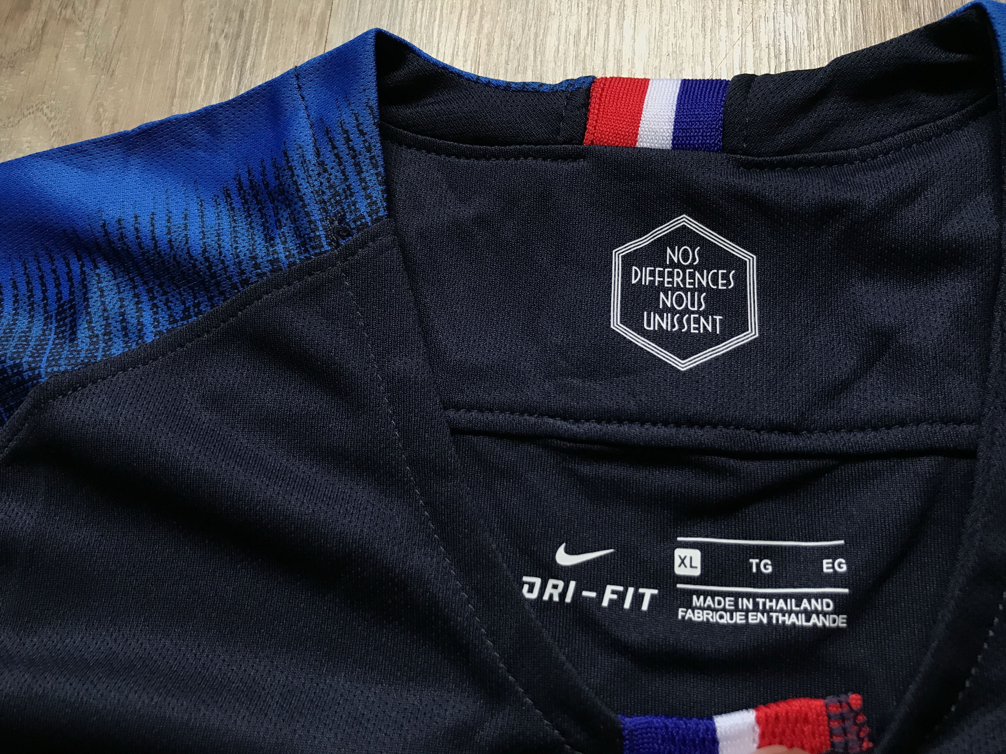 Nike Nike France Home Football Shirt 2018 Size US XL / EU 56 / 4 - 5 Thumbnail